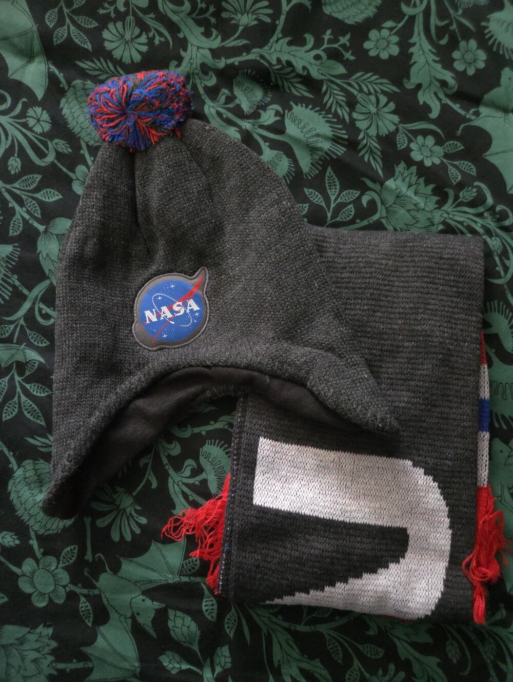 NASA Scarf And Beanie Set